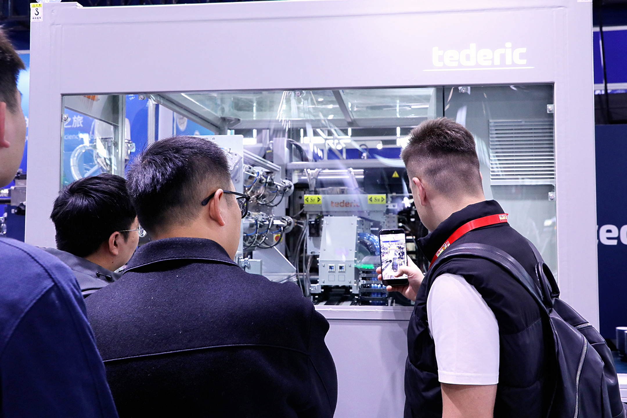 11月26日(18) 11月26日(18)